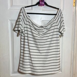 134 Torrid 3 3X Black and White Striped Blouse